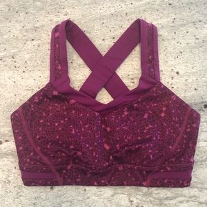Lululemon sports bra!